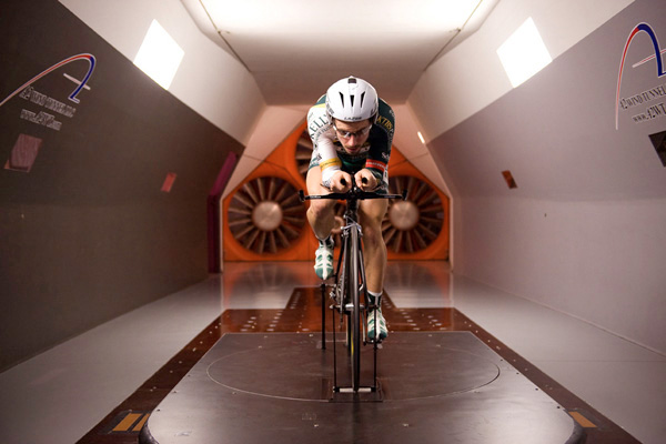 Kelly Benefits Wind Tunnel trials, Jan. 2010