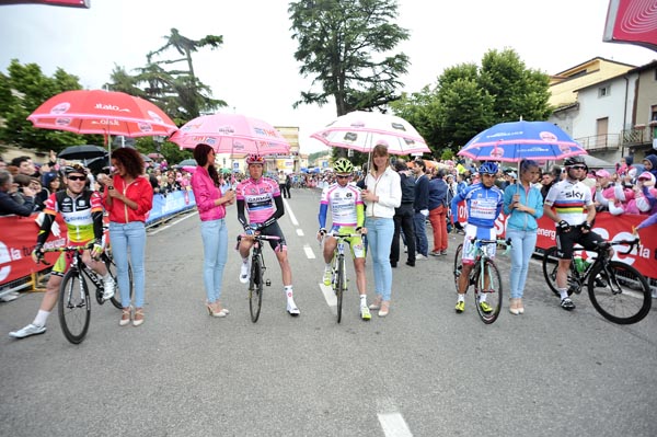Giro d' Italia 2012 - Partenza Nona tappa
