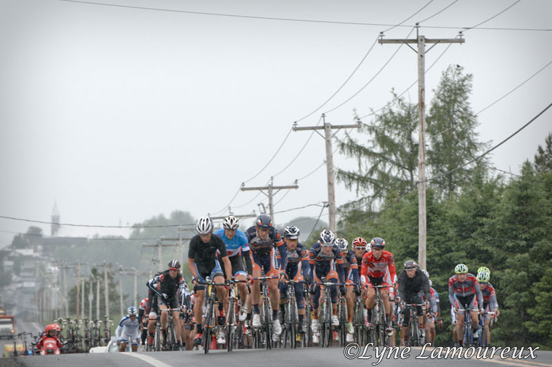 Rain comes down harder as UnitedHalthcare's Davide Frattini take