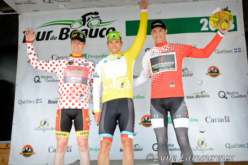 The jerseys after stage 2: Jim Stemper (5-Hr Energy) in KOM, Gui