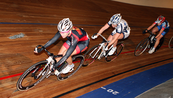 SAPUTO BURNABY 4 (DAY 2) - UCI Elite Women Points Race