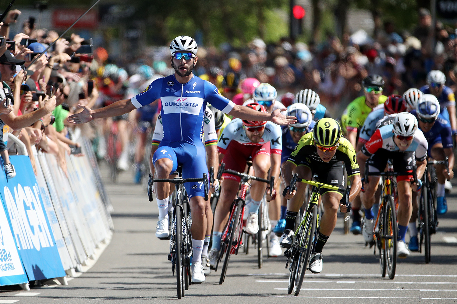 775137812CG00015_Cycling_13
