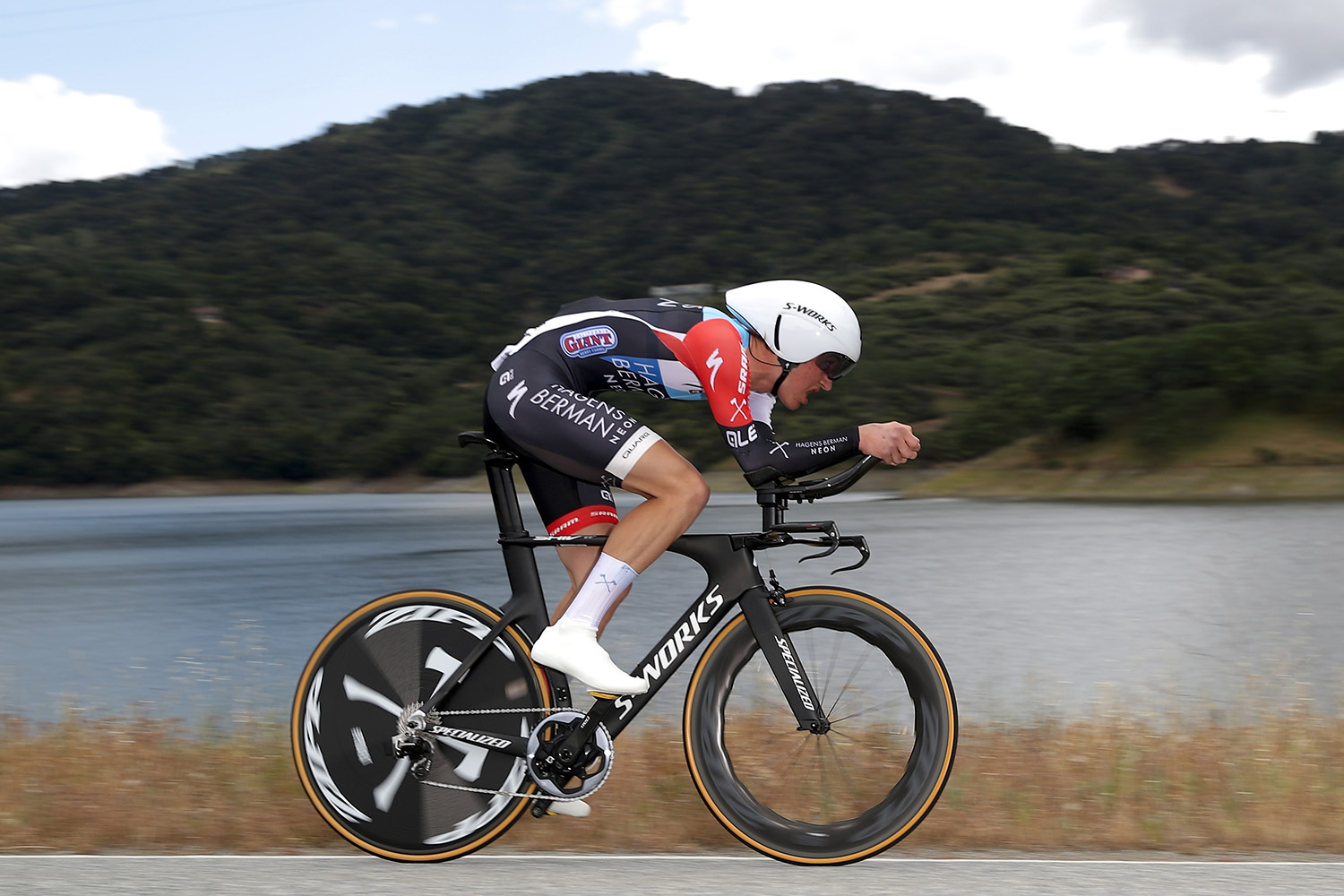 775137811CG00086_Cycling_13