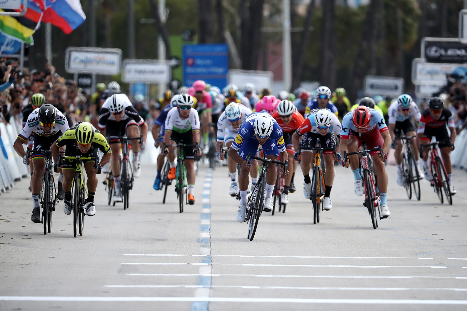 775137806CG00002_Cycling_13