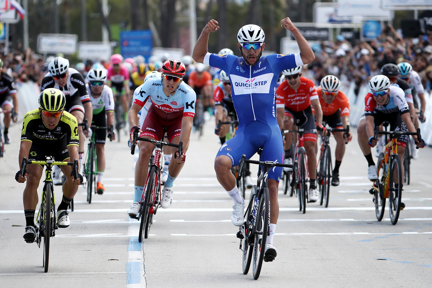 775137806CG00008_Cycling_13