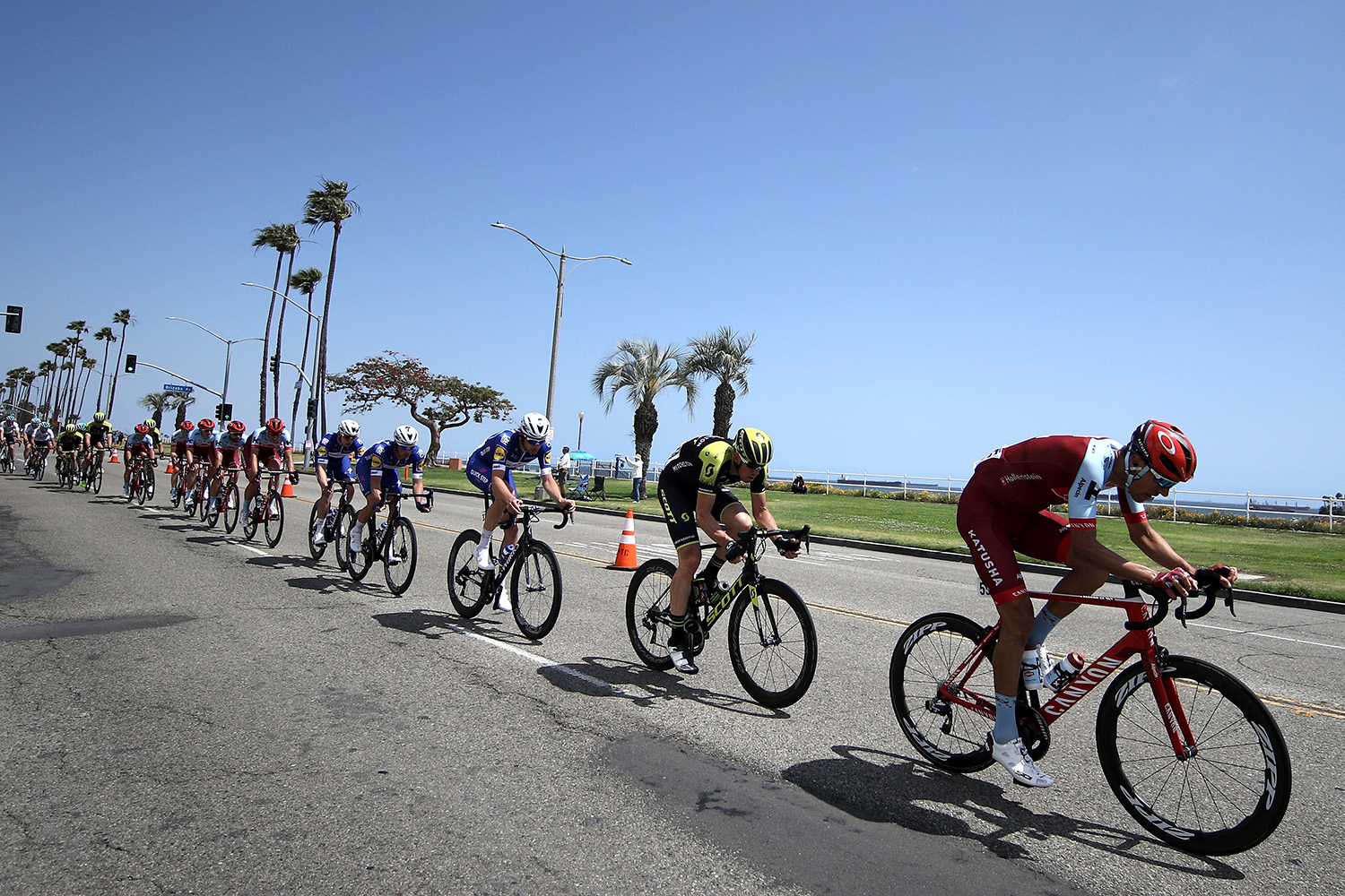 775137806CG00032_Cycling_13