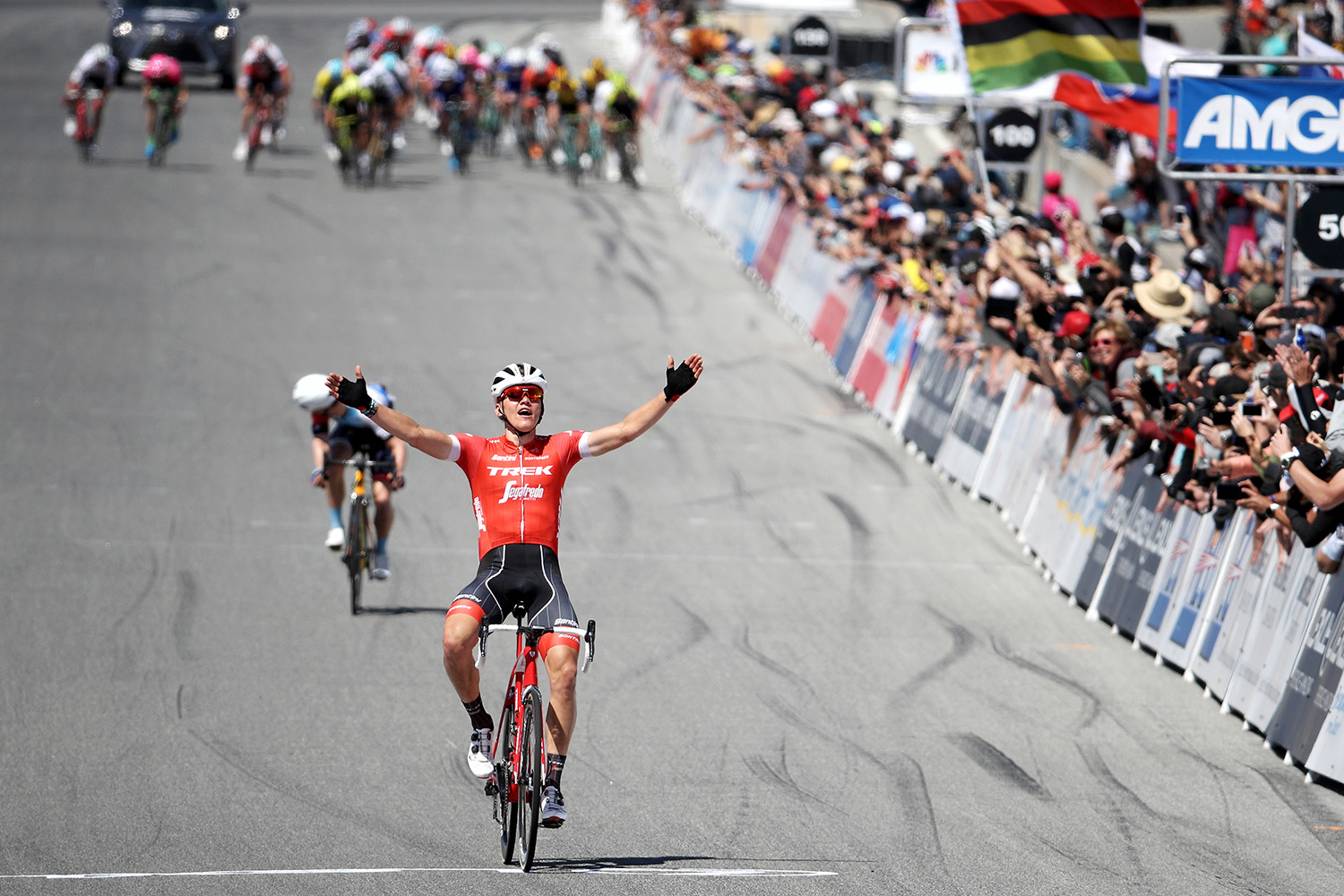 775137810CG00151_Cycling_13