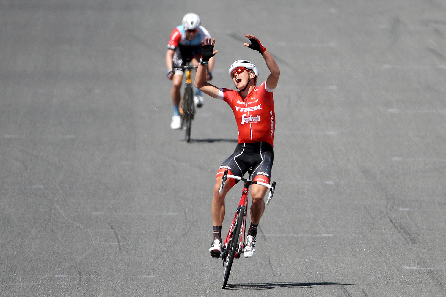 775137810CG00154_Cycling_13