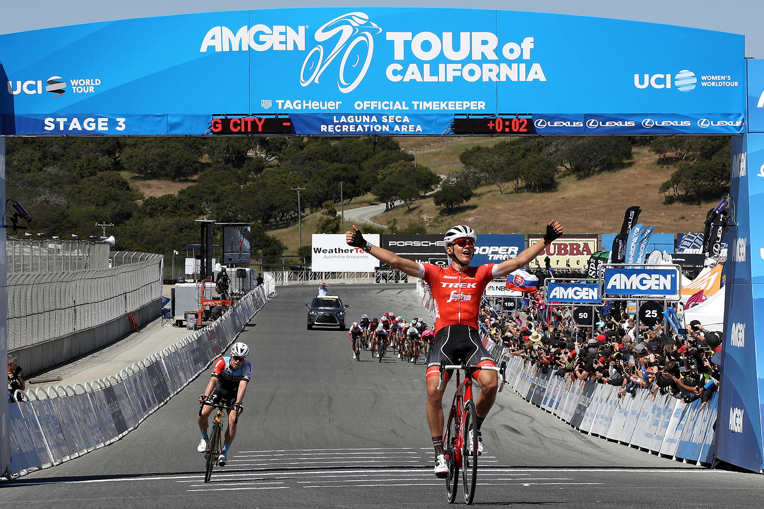 775137810CG00156_Cycling_13