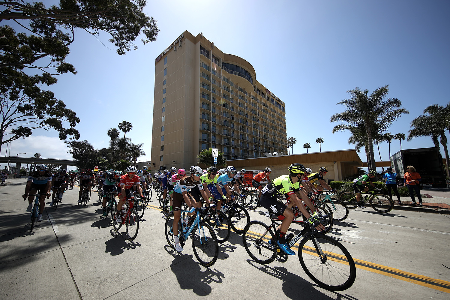 775137808CG00122_Cycling_13