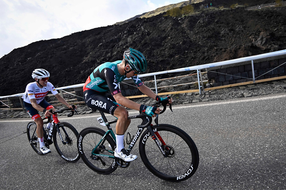 Giro d'Italia 2022 , Stage 4 - Da Avola to Etna/Nicolosi (Rifugio Sapienza)
