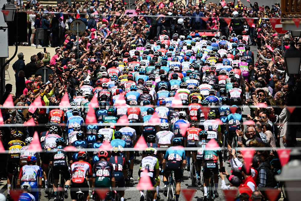 Giro d'Italia 2022 , Stage 4 - Da Avola to Etna/Nicolosi (Rifugio Sapienza)